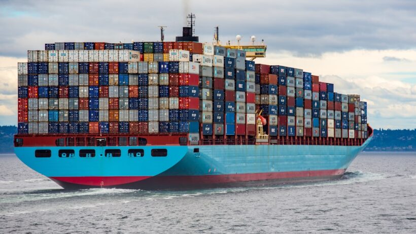 Photo Cargo ship