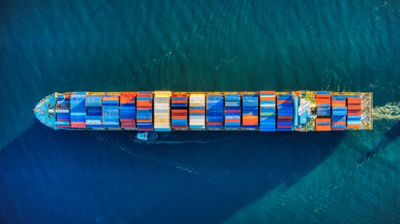 Photo Shipping containers