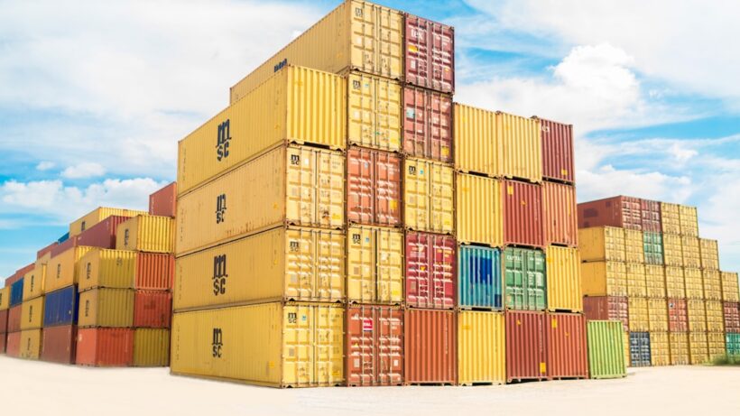 Photo Shipping containers